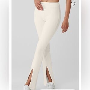 Alo Airbrush High-Waist 7/8 Flutter Legging